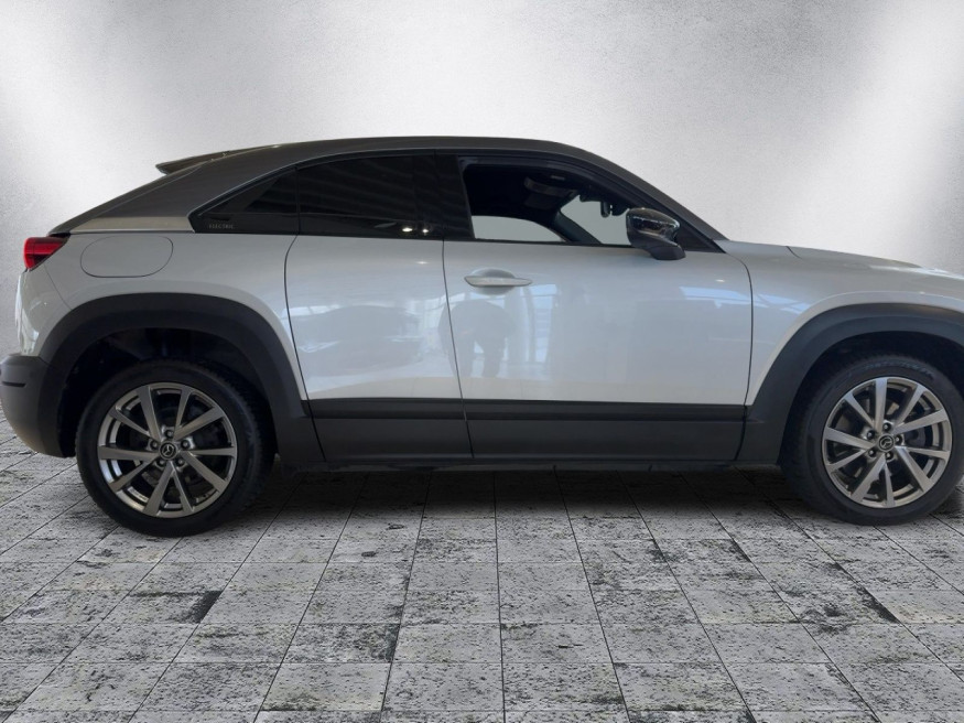 MAZDA MX-30 Basis, Kamera, LED