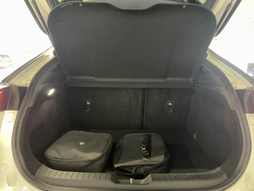 MAZDA MX-30 Basis, Kamera, LED