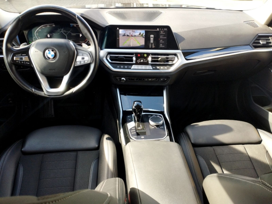 BMW 320 d xDrive Touring MildHybrid