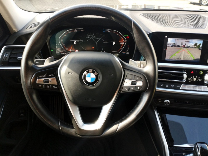BMW 320 d xDrive Touring MildHybrid