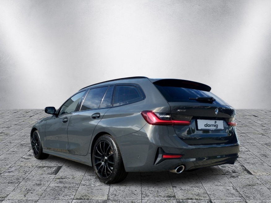 BMW 320 d xDrive Touring MildHybrid