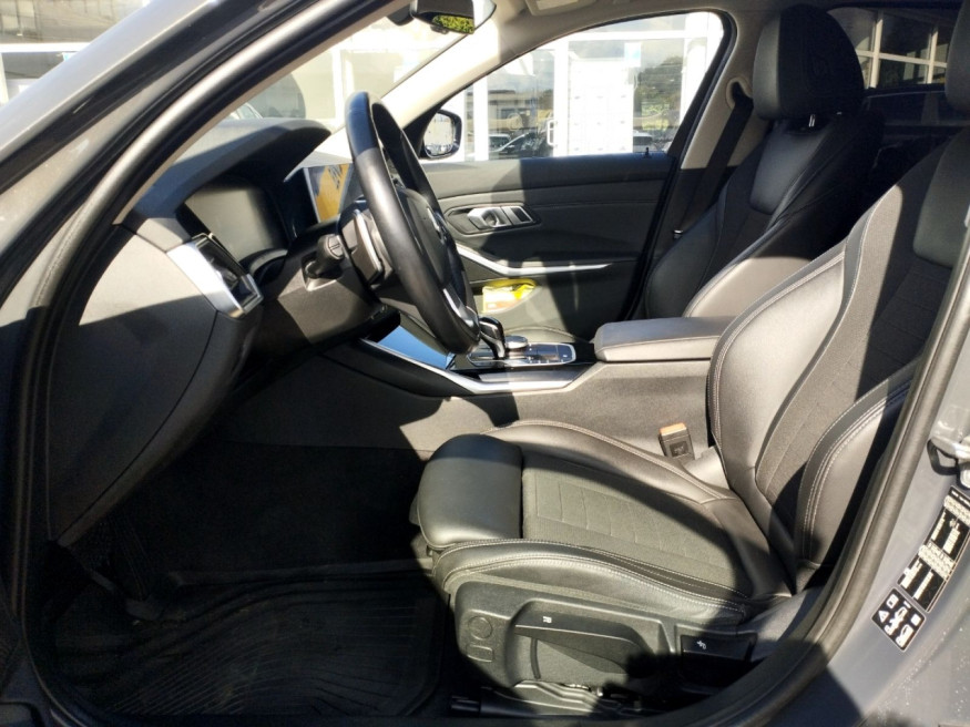 BMW 320 d xDrive Touring MildHybrid