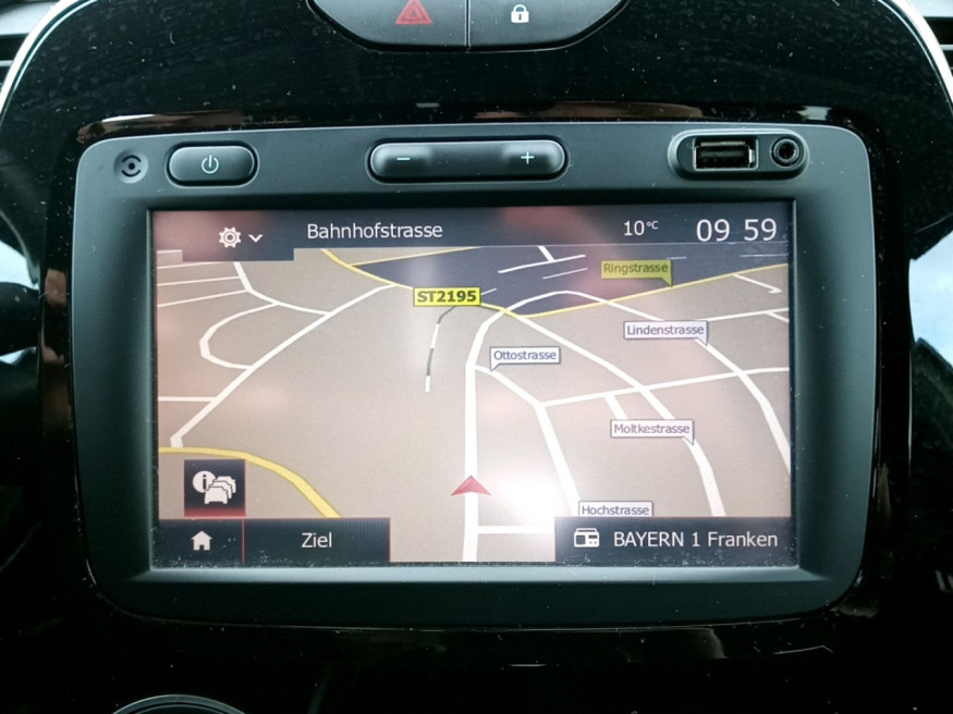 RENAULT Captur 1.2 TCe Limited, Navi