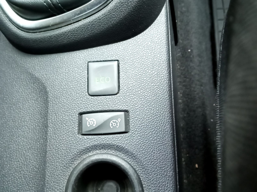 RENAULT Captur 1.2 TCe Limited, Navi