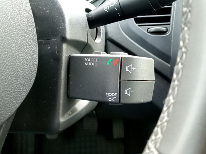 RENAULT Captur 1.2 TCe Limited, Navi