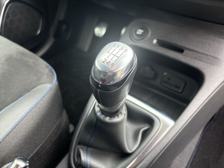 RENAULT Captur Version 5