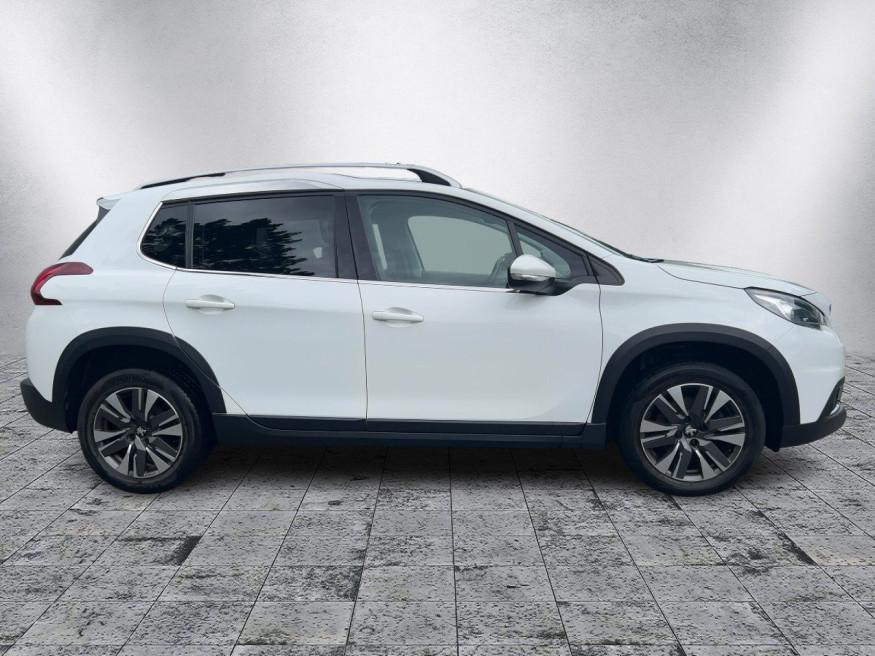 PEUGEOT 2008 Allure Pure Tech 130