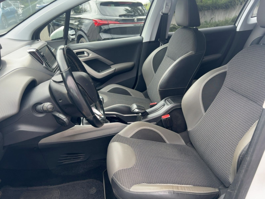 PEUGEOT 2008 Allure Pure Tech 130