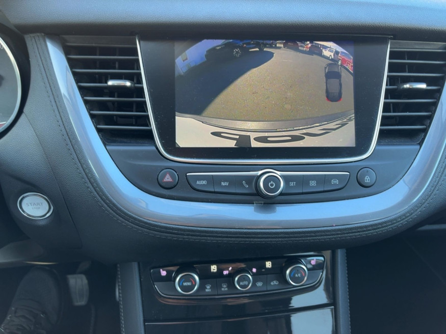 OPEL Grandland X Innovation, Navi, SGZ
