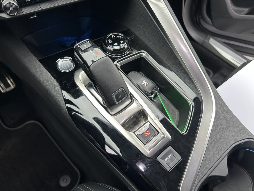 PEUGEOT 3008 Crossway, Navi, AHK, SHZ