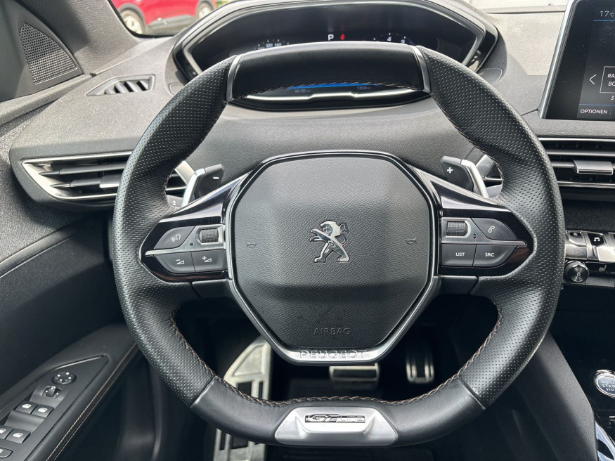PEUGEOT 3008 GT-Line PT180 EAT8, LED