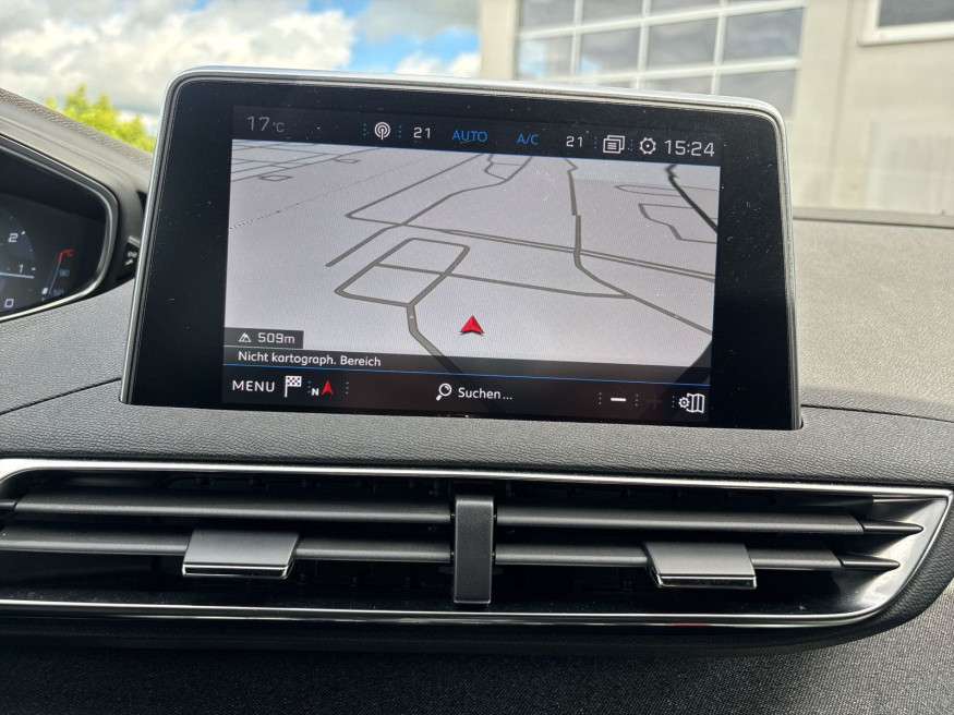 PEUGEOT 3008 GT-Line PT180 EAT8, LED