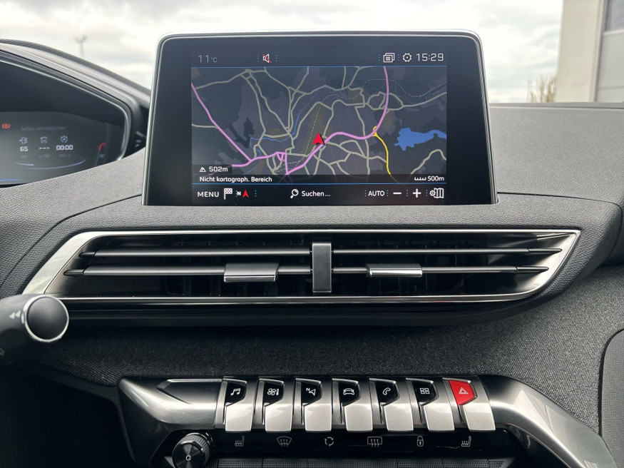 PEUGEOT 3008 Allure PT130, Navi, SHZ