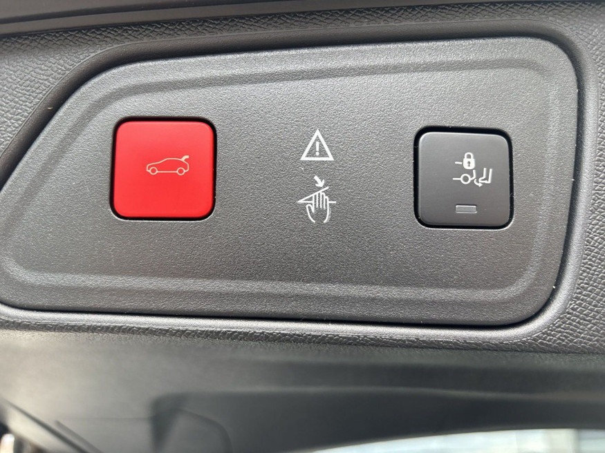 PEUGEOT 3008 Allure PT130, Navi, SHZ