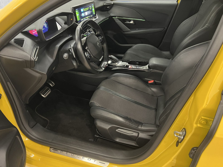 PEUGEOT 208 GT-Line PT 130 EAT8, Navi, LED