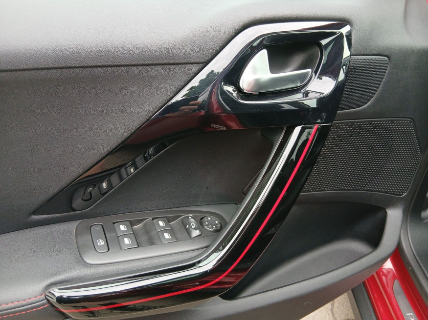PEUGEOT 2008 Allure GT-Line