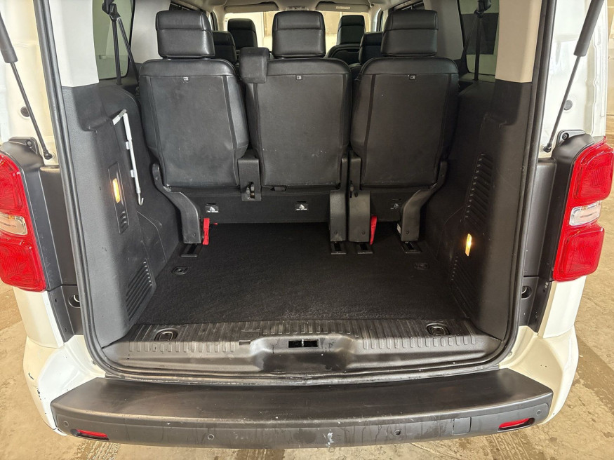 PEUGEOT Traveller Allure L3BHDi150,Panoramadach