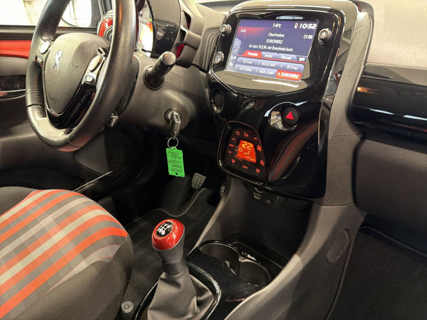 PEUGEOT 108 Top! Collection 72, SHZ