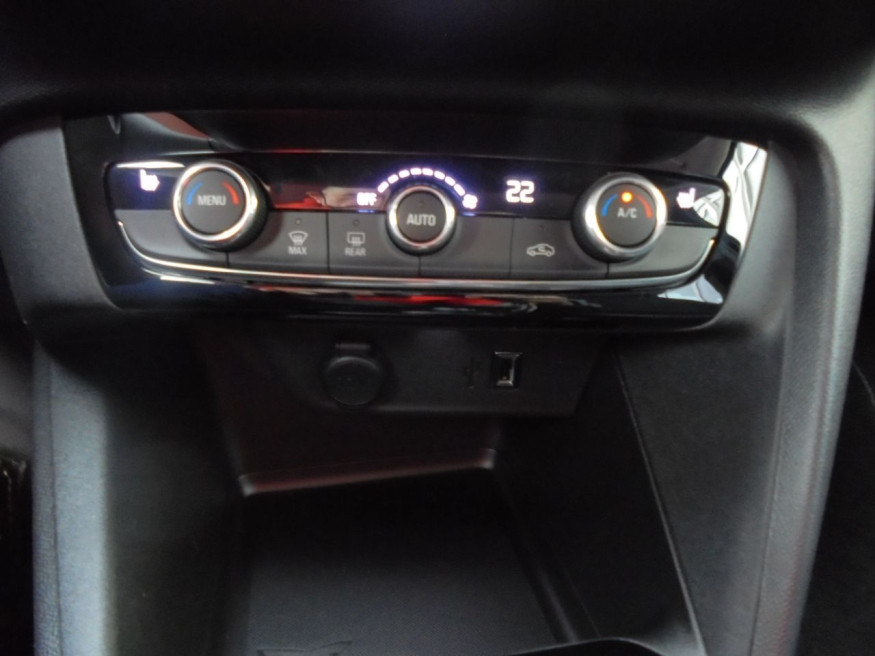 OPEL Corsa Eleg,Kamera hi,SHZ vo,Klimaaut