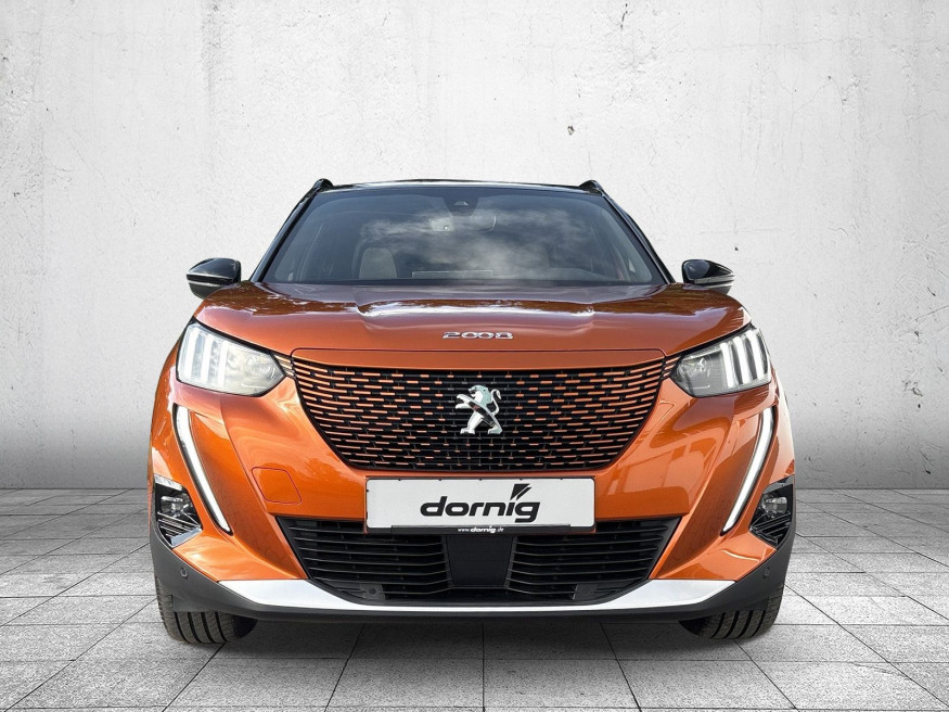 PEUGEOT 2008 GT Pack Elektro 136 Glasdach