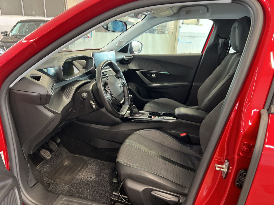 PEUGEOT 2008 Allure Pack Pure Tech 130