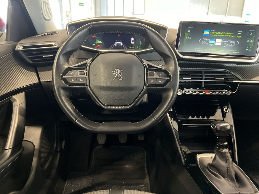 PEUGEOT 2008 Allure Pack Pure Tech 130