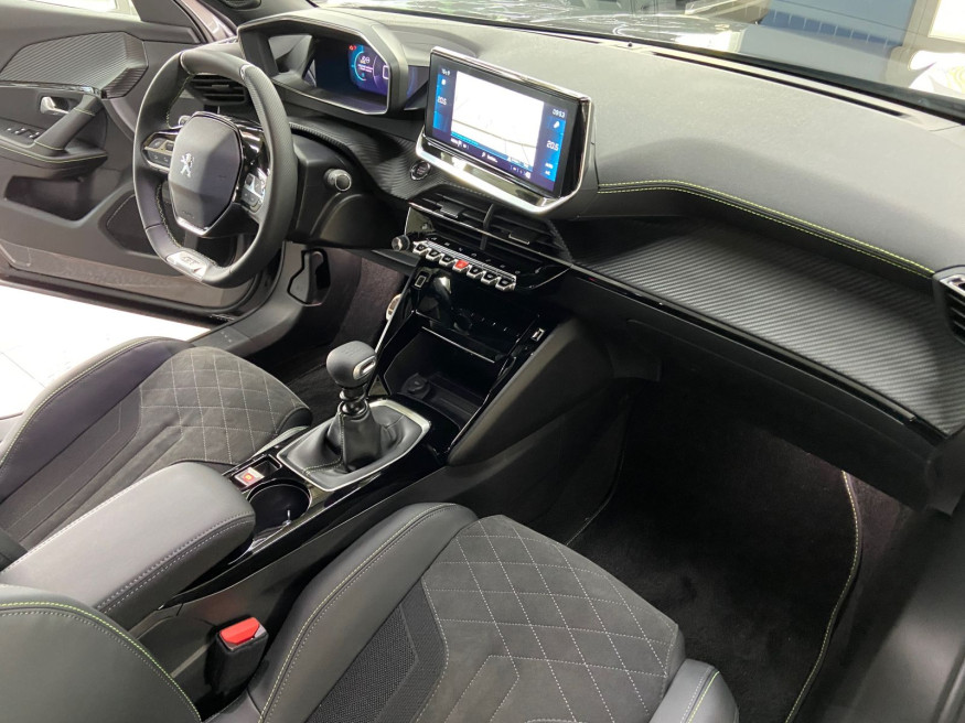 PEUGEOT 2008 GT Pack PureTech 130