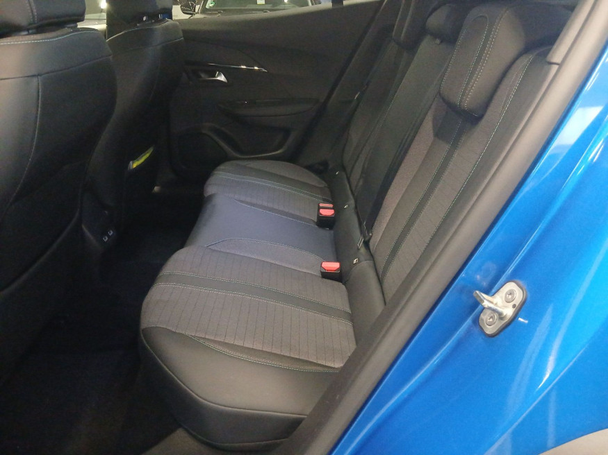 PEUGEOT 2008 Allure Pack Elektro