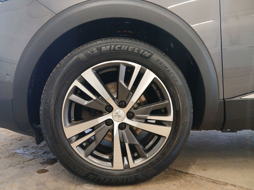 PEUGEOT 5008 Allure Pack PT 130 EAT8