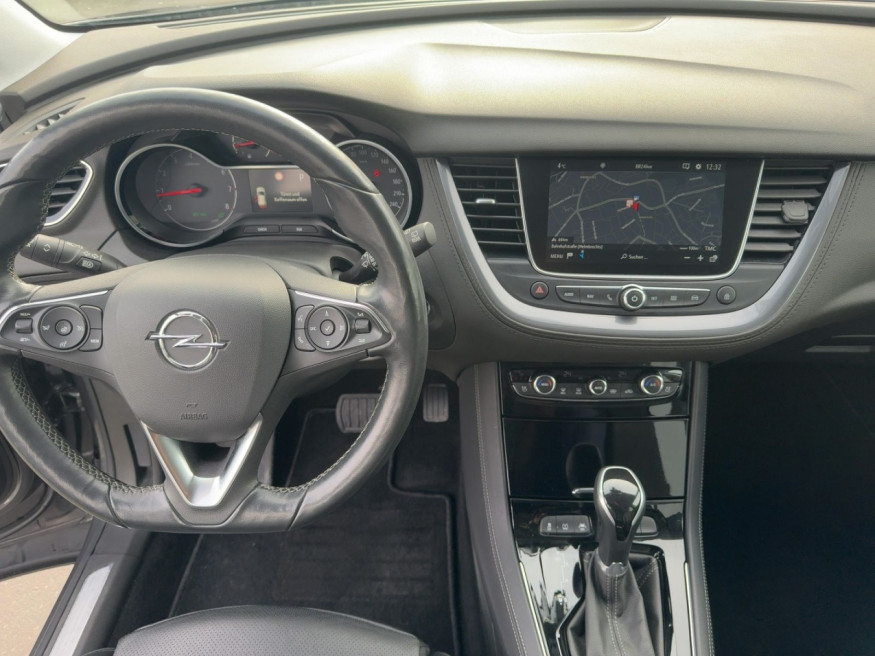 OPEL Grandland X Ultimate 1.2T AT8 AHK