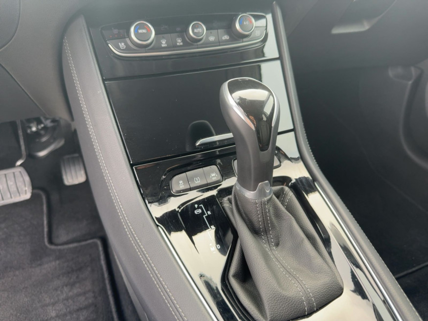 OPEL Grandland X Ultimate 1.2T AT8 AHK