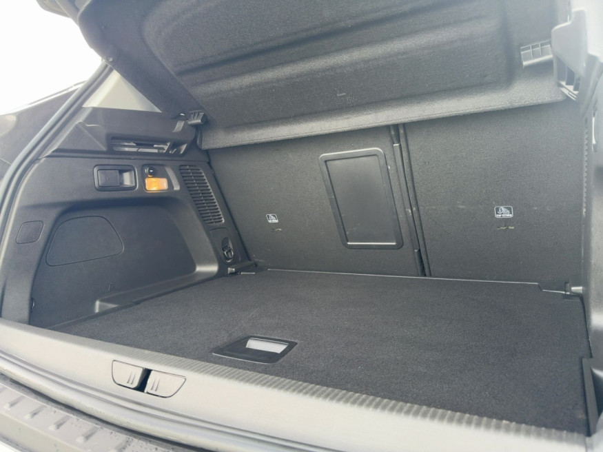 OPEL Grandland X Ultimate 1.2T AT8 AHK