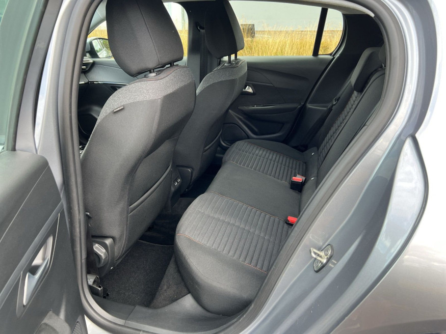 PEUGEOT 208 Active Pack Elektro 136 DAB+