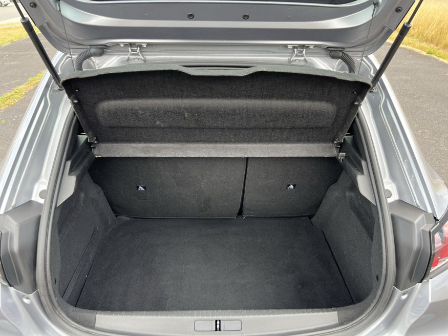 PEUGEOT 208 Active Pack Elektro 136 DAB+