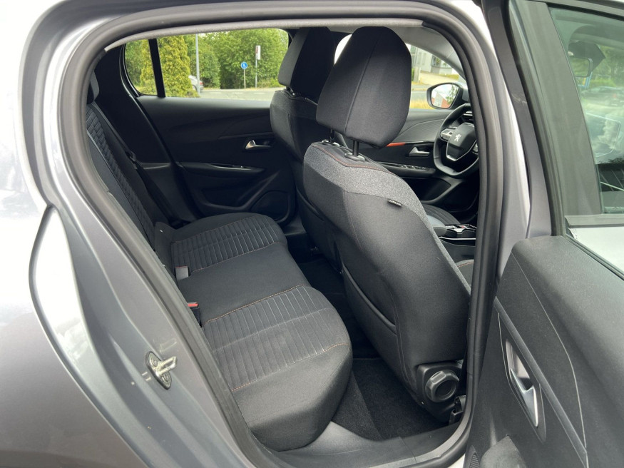 PEUGEOT 208 Active Pack Elektro 136 DAB+