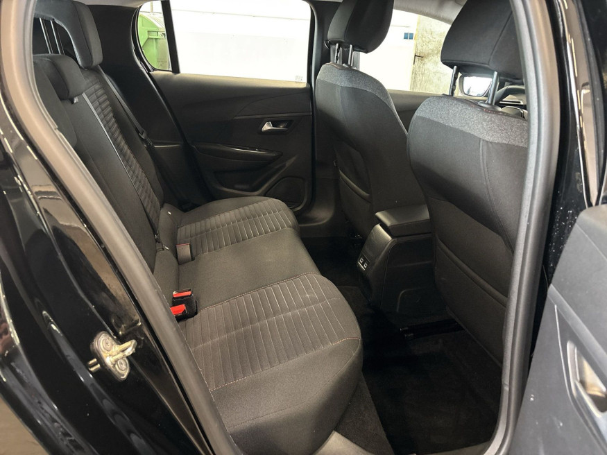 PEUGEOT 208 Active Pack Elektro 136