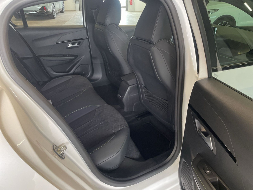 PEUGEOT 208 GT Pack Elektro 136 DAB+