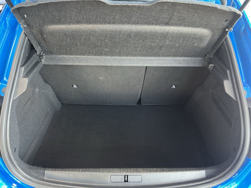 PEUGEOT 208 GT Elektro 136, Komfort-Paket