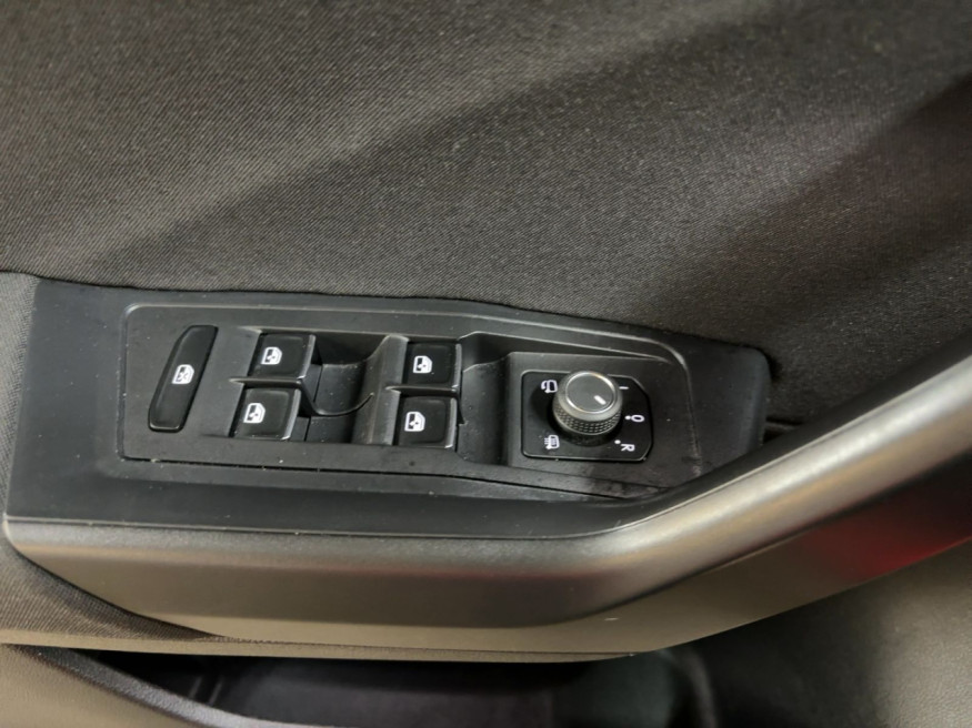 VW T-Roc Active DSG, Navi,SHZ,PDC