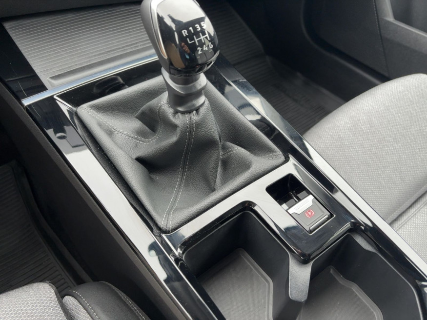 OPEL Astra Elegance, Navi, Kamera