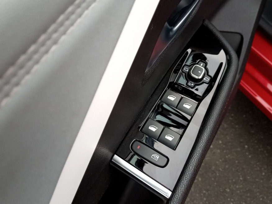 OPEL Astra Elegance, AHK, Kamera, LED