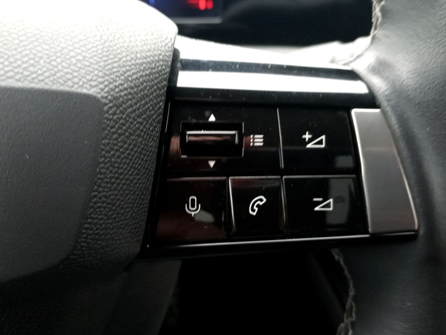 OPEL Astra Elegance, AHK, Kamera, LED