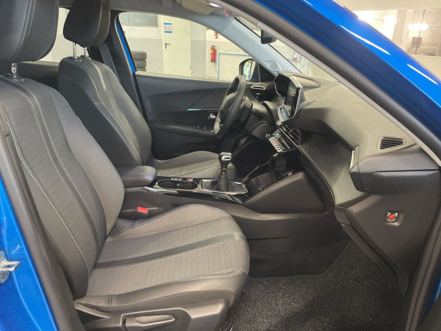 PEUGEOT 2008 Allure PureTech 130,Kam.,SHZ