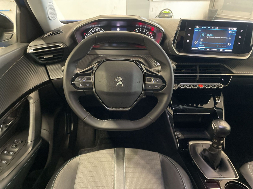 PEUGEOT 2008 Allure PureTech 130,Kam.,SHZ