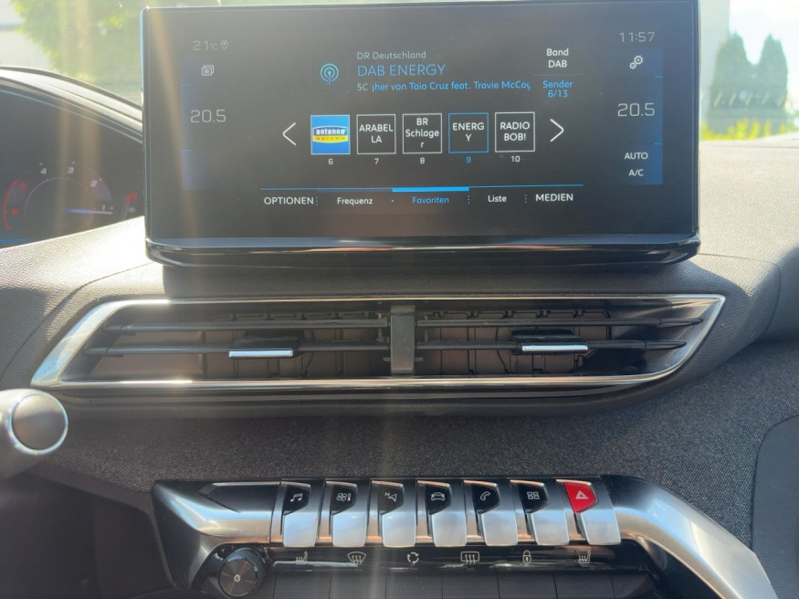 PEUGEOT 5008 Allure Pack BHDi 180 EAT8