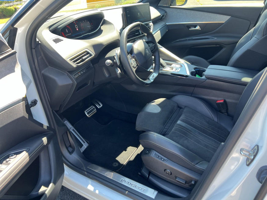 PEUGEOT 3008 GT Pack BlueHDi 130 EAT8,Navi