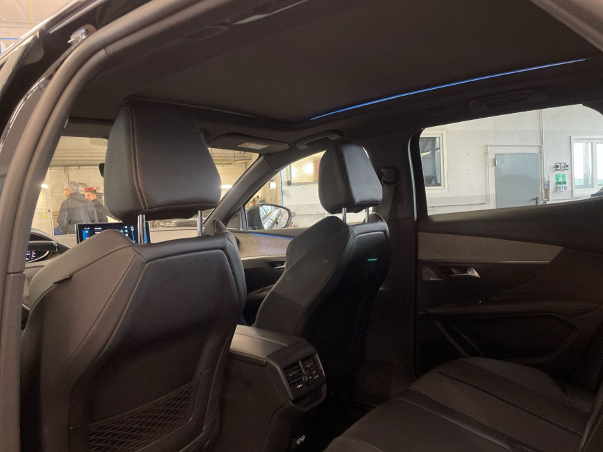 PEUGEOT 3008 GT PureTech 130 EAT8