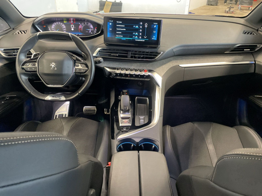 PEUGEOT 3008 GT PureTech 130 EAT8