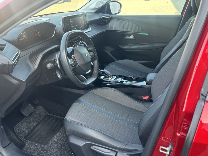 PEUGEOT 208 Allure Pure Tech 100 EAT8