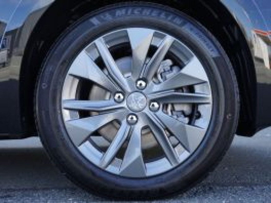 PEUGEOT 208 ActivePack